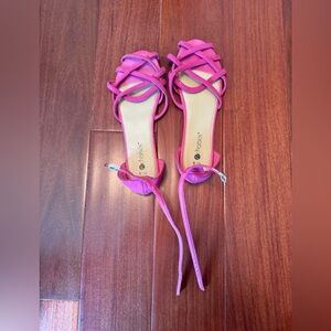Chatties hot pink sandals size 9/10